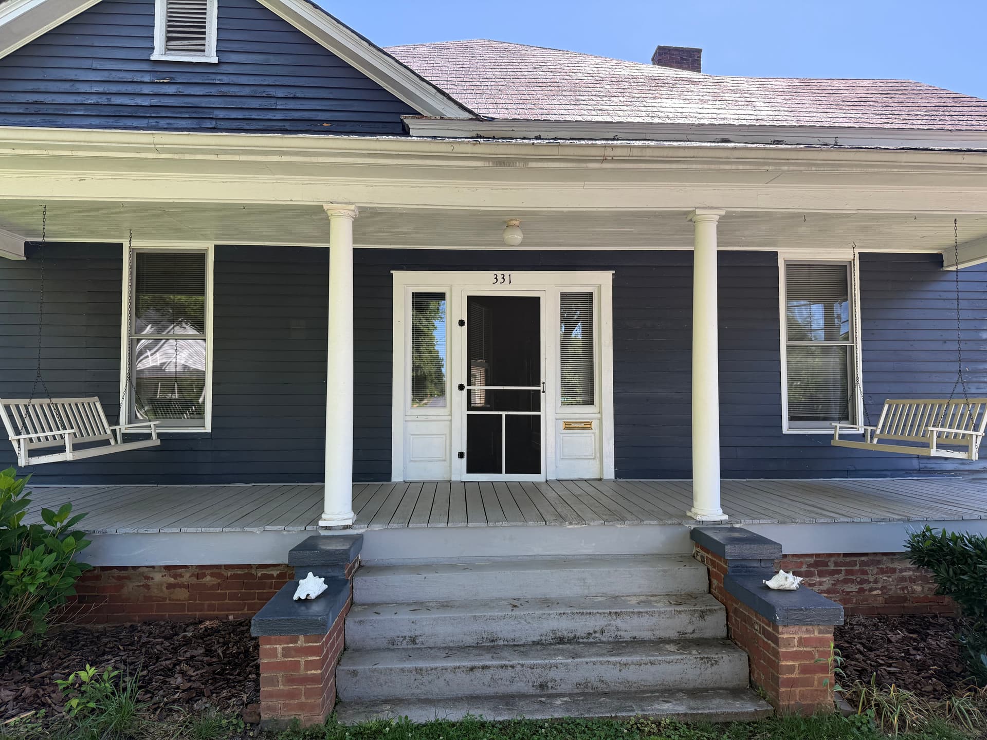 New Vinyl Windows on a 100-Year-Old Charmer image