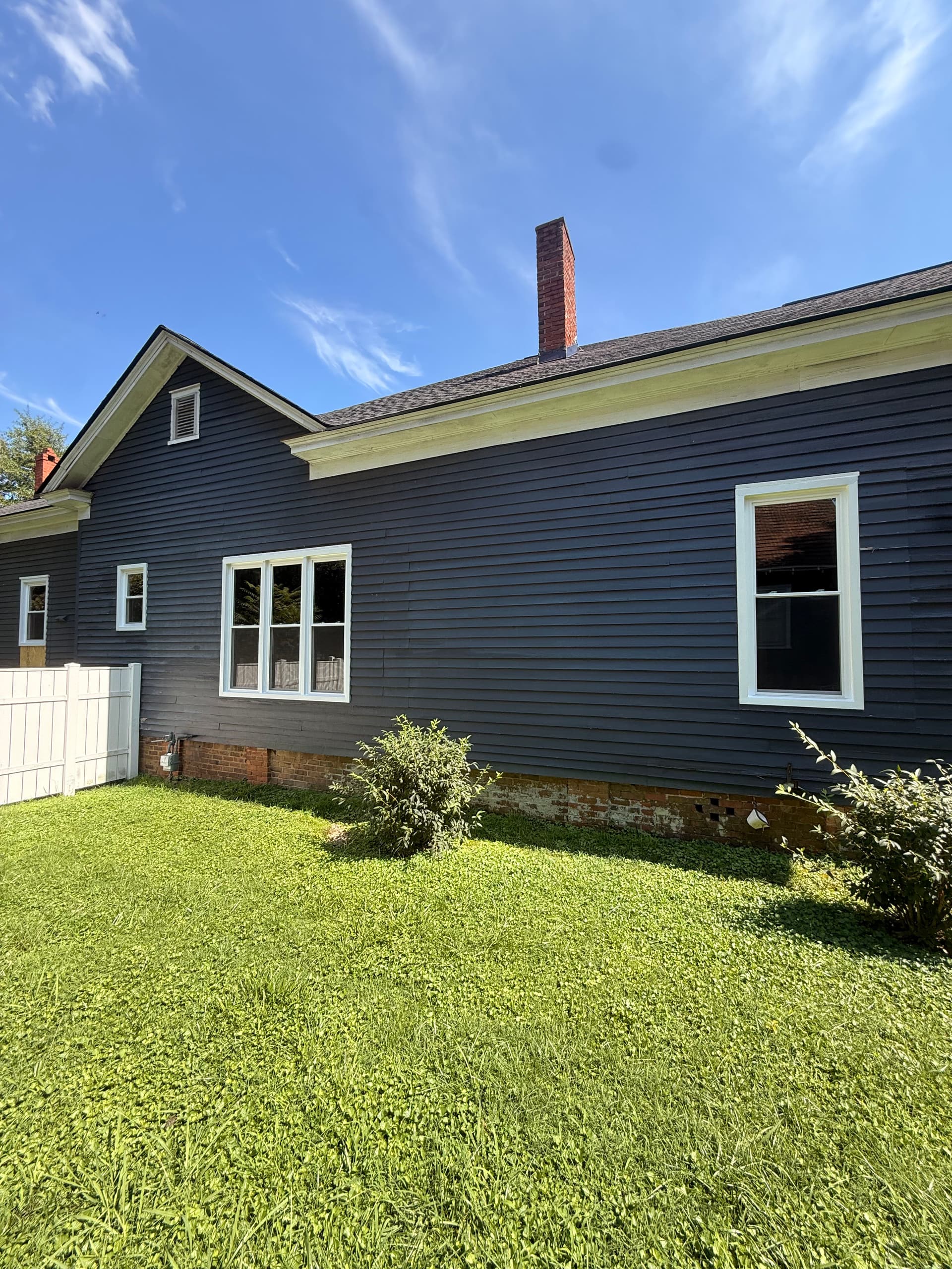 Gallery photos for New Vinyl Windows on a 100-Year-Old Charmer: Image #5