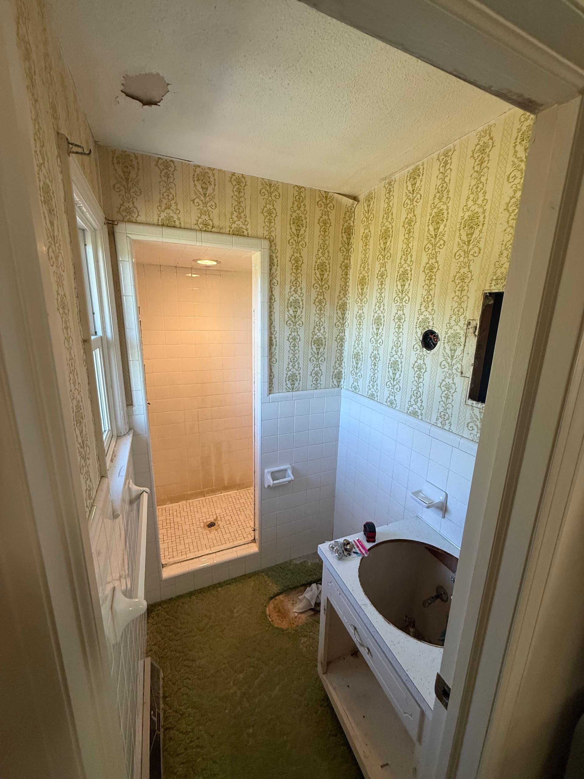 Gallery photos for Beautiful Bathroom Remodel Highlights Our Expert Craftsmanship: Image #1